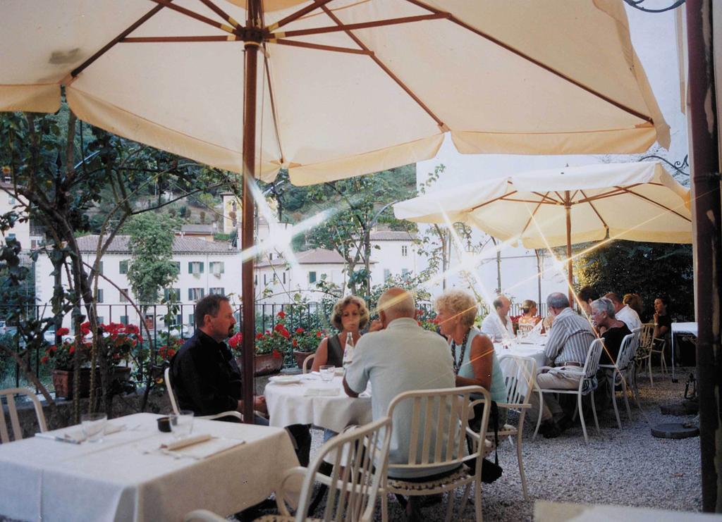 Hotel Ristorante Corona Lukka Zewnętrze zdjęcie