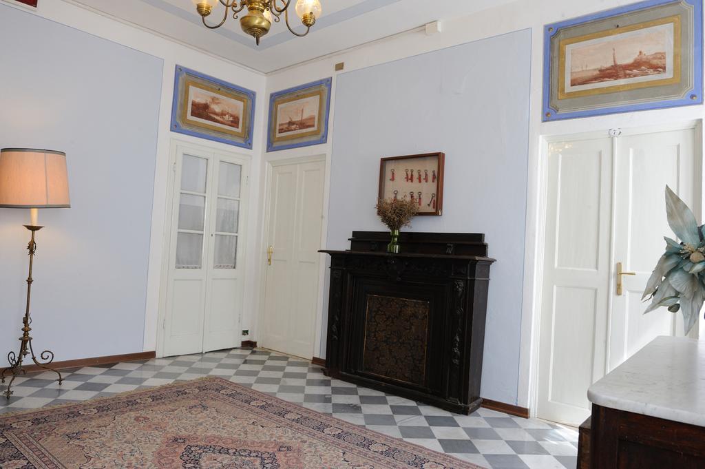 Hotel Ristorante Corona Lukka Zewnętrze zdjęcie